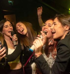 karaoke chicas